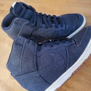 Dunk Sky Hi Wedge Sneakers